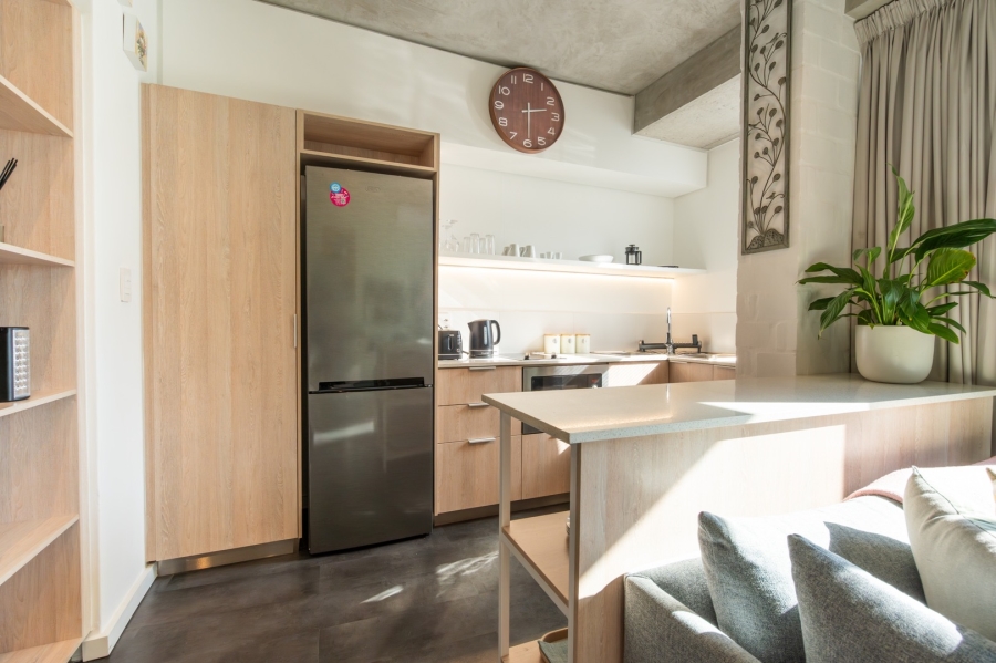 1 Bedroom Property for Sale in Sea Point Western Cape